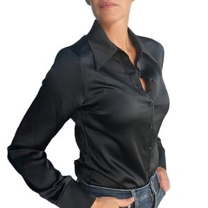 🎁HOLIDAY SPECIAL🎁ALICE+OLIVIA Willa Fitted Button-Front Black Satin Blouse